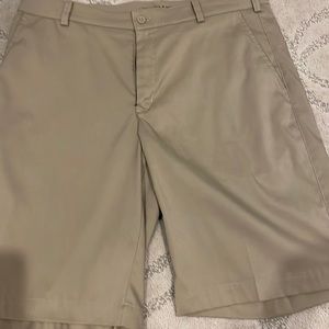Nike golf shorts, like new